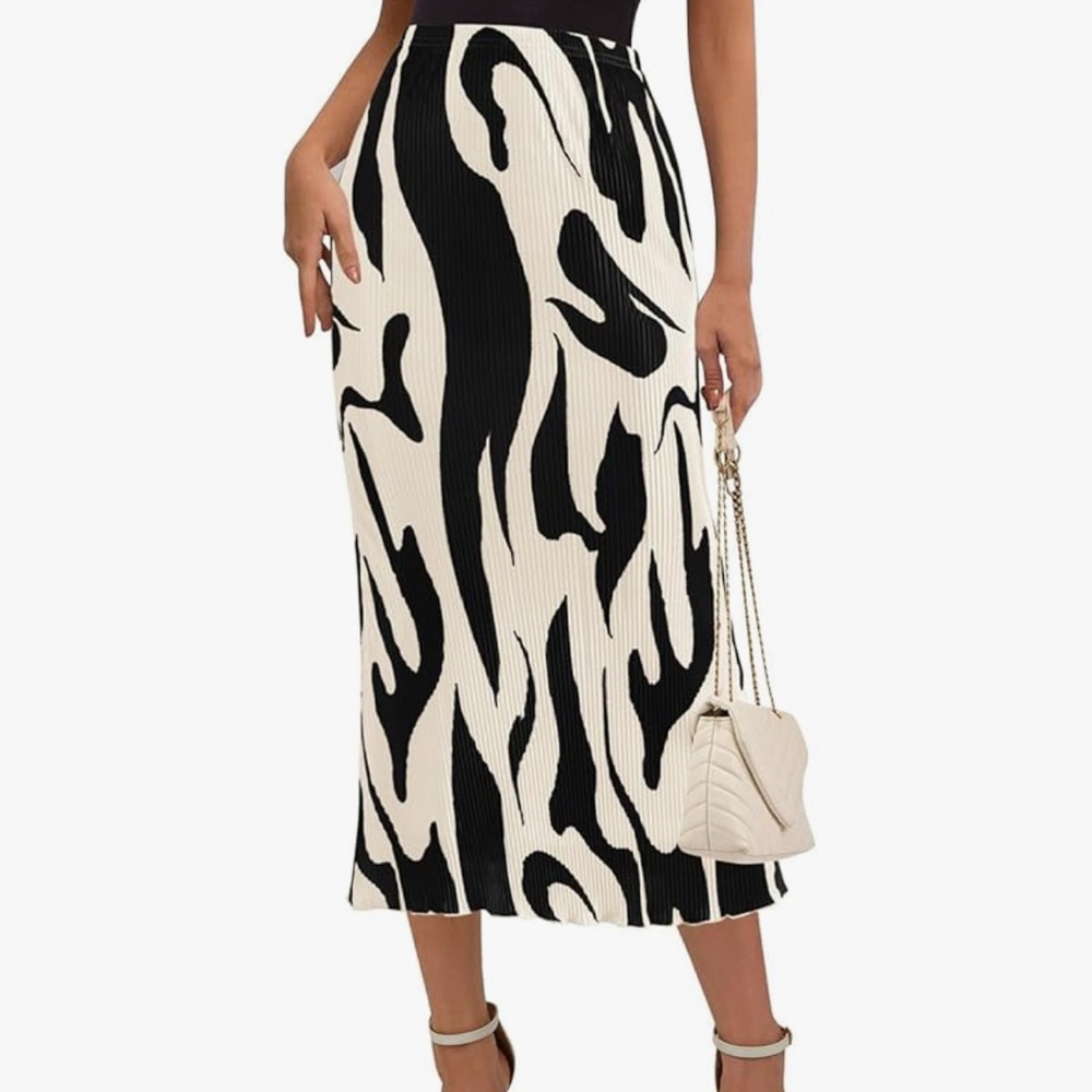 BNWT Elegant Black and White Midi Skirt